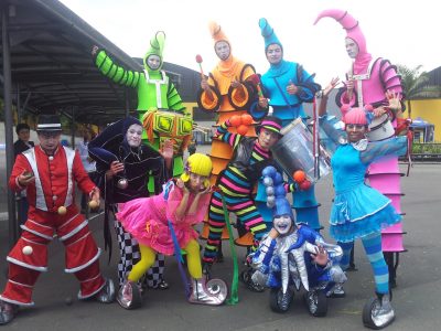 PERSONAJES GRUPO (1)